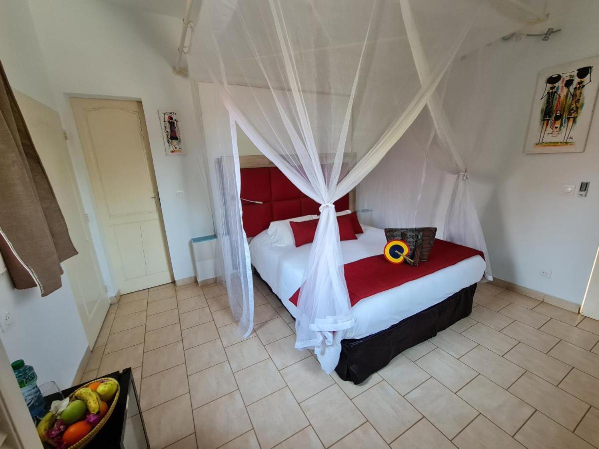 Bed and Breakfast Le Souimanga Bleu Saly Экстерьер фото