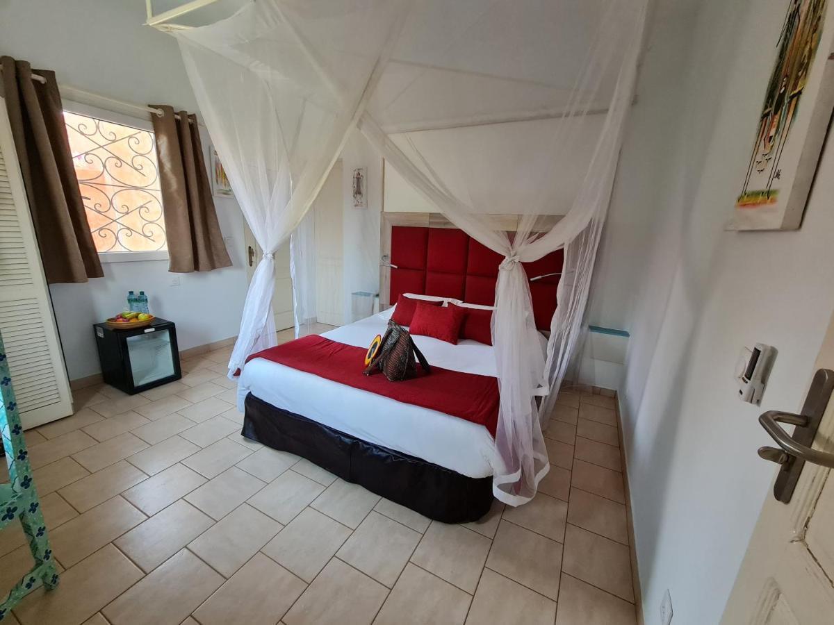 Bed and Breakfast Le Souimanga Bleu Saly Экстерьер фото