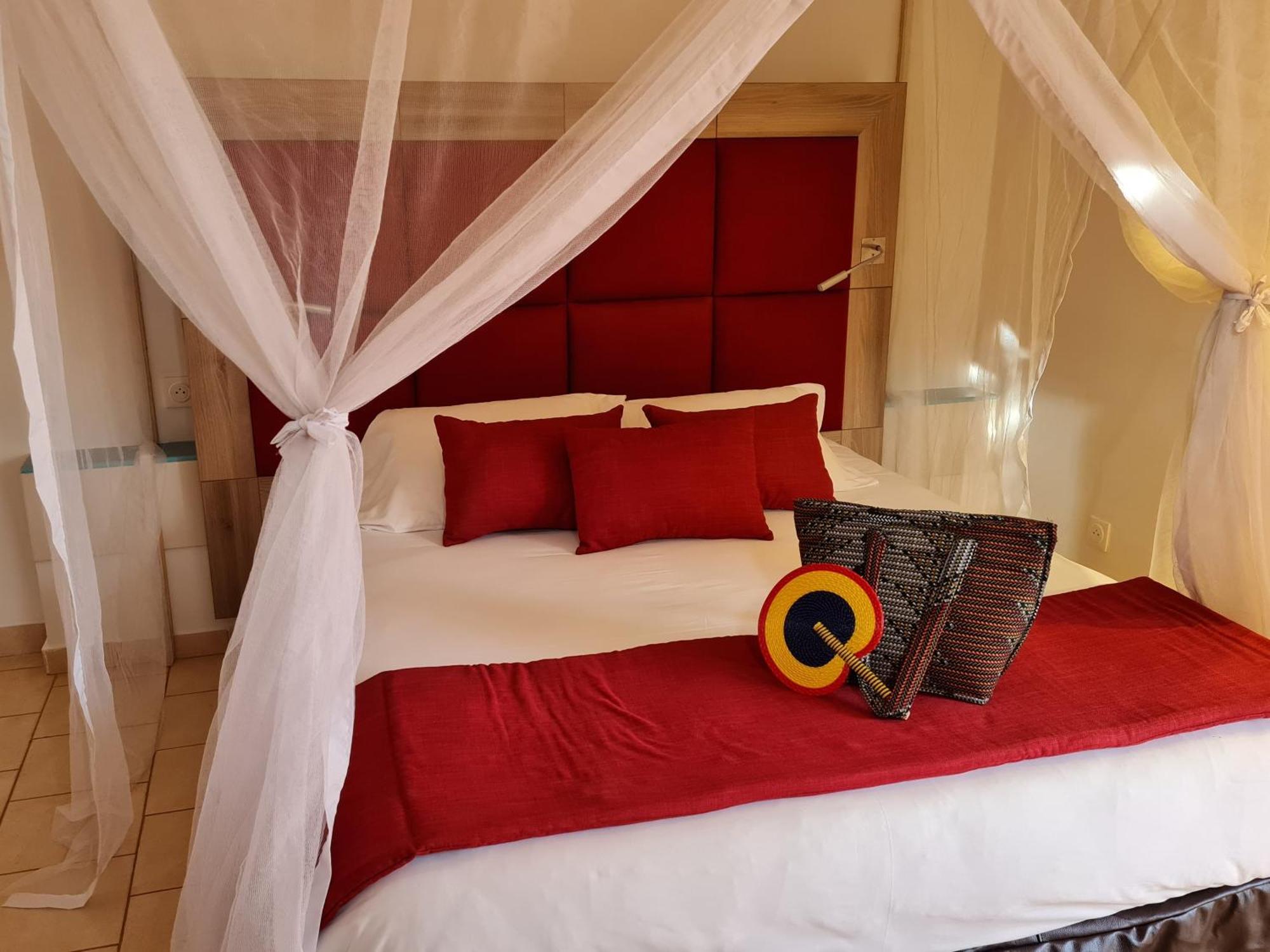 Bed and Breakfast Le Souimanga Bleu Saly Номер фото